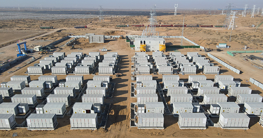 寧夏電投寧東200MWp光伏復合項目共享儲能電站一期建設(shè)現(xiàn)場鳥瞰圖